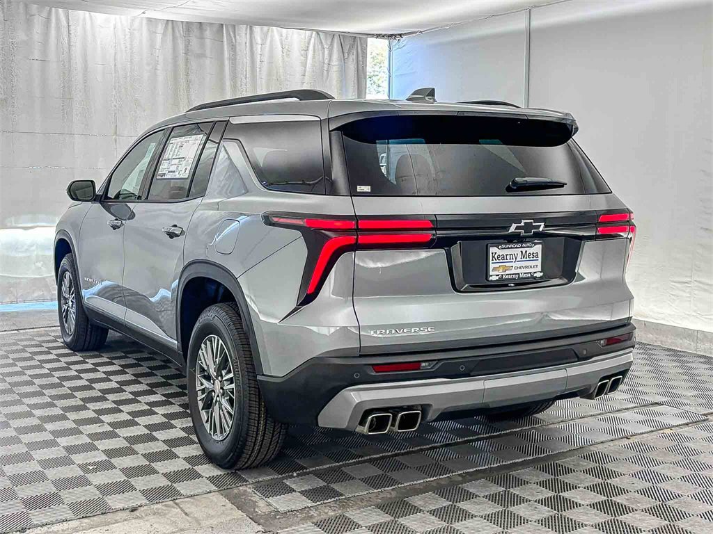 New 2026 Chevrolet Traverse LT w/ LPO, Floor Liner Package image 6