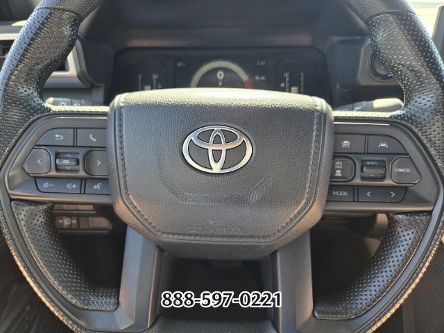 Used 2025 Toyota Tacoma SR5 AWD/4WD image 27