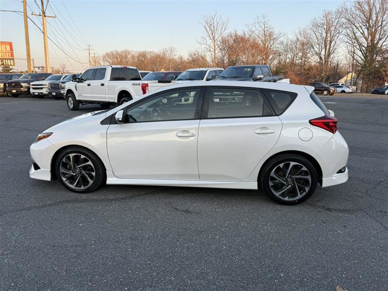 Used 2017 Toyota Corolla iM w/ Carpet Mat Package image 8