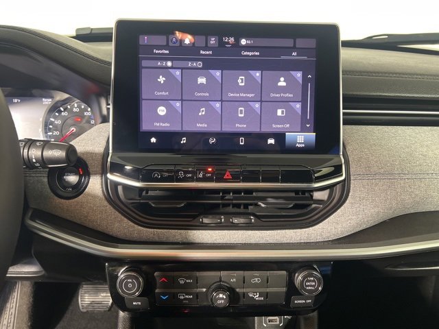 Certified 2024 Jeep Compass Latitude image 19