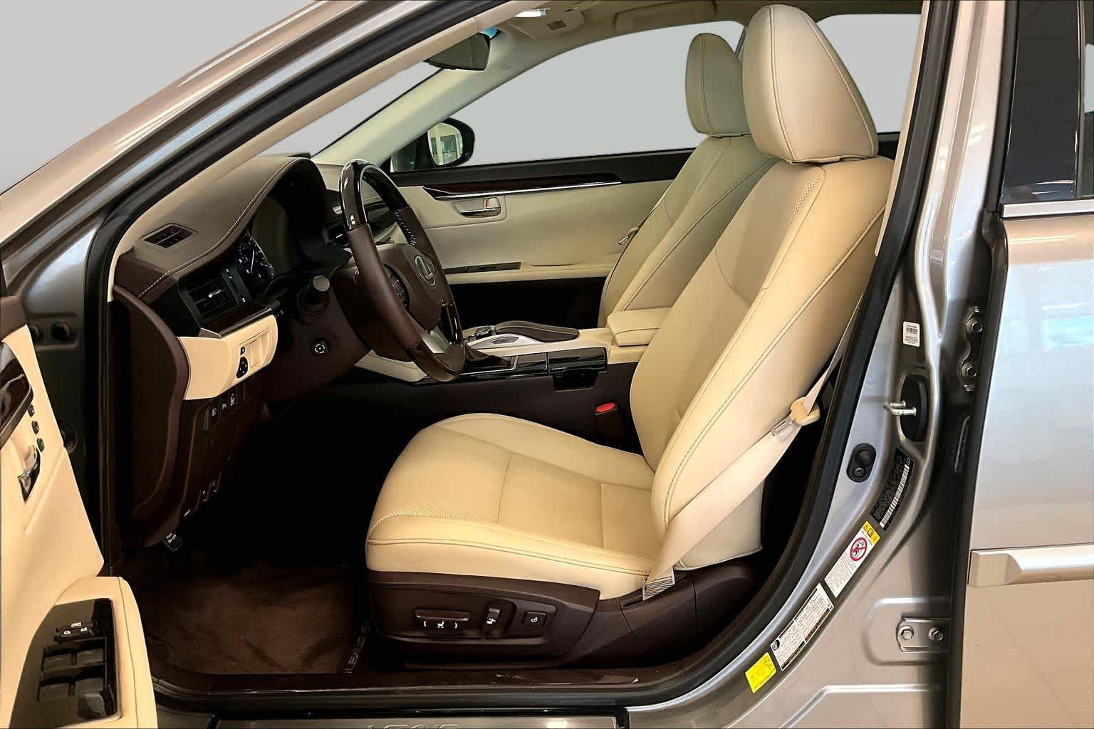 Used 2018 Lexus ES 350 w/ Navigation System Package FWD image 7