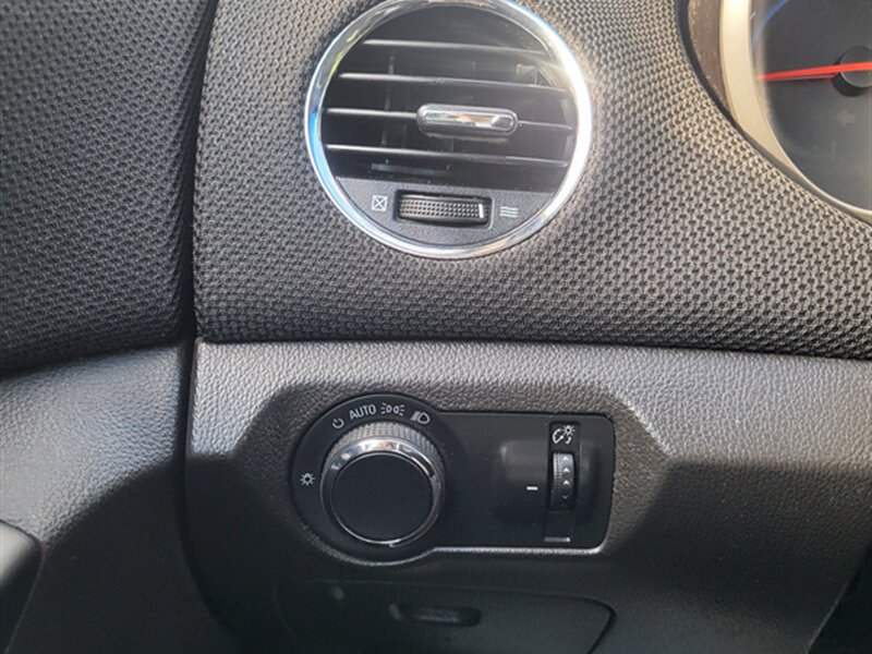 Used 2011 Chevrolet Cruze Eco FWD image 22
