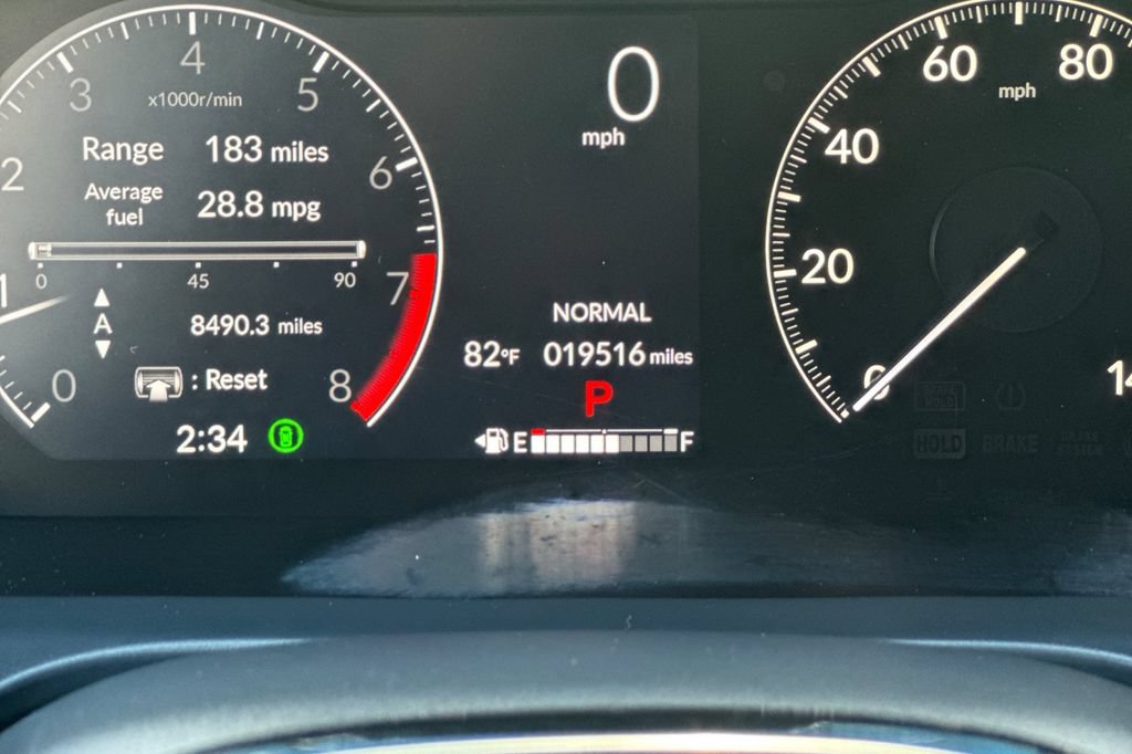 Certified 2025 Honda HR-V Sport image 32