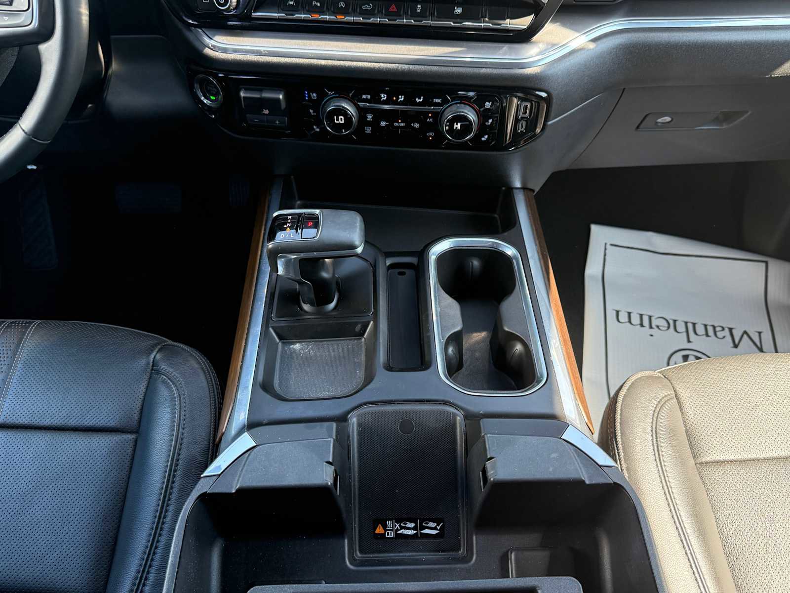 Used 2023 Chevrolet Silverado 1500 High Country w/ Technology Package image 11