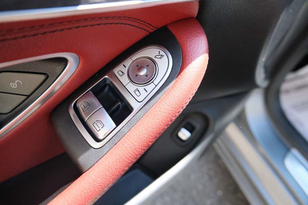 Used 2022 Mercedes-Benz C 300 Coupe image 20