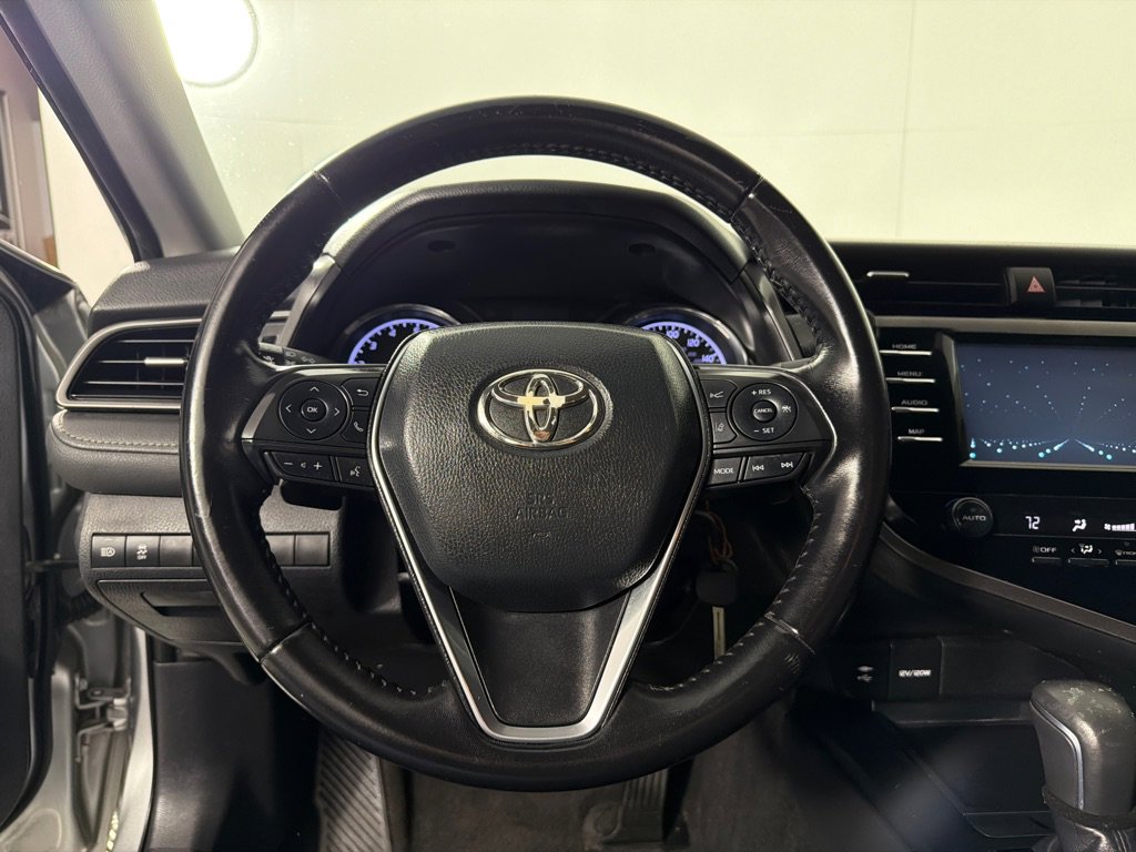 Used 2019 Toyota Camry SE FWD image 12