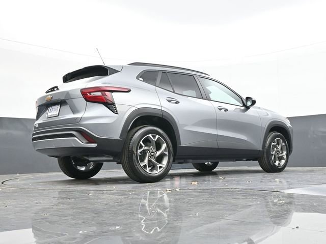 New 2026 Chevrolet Trax LT w/ Driver Confidence Package image 45