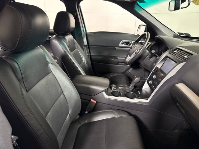 Used 2013 Ford Explorer XLT image 14