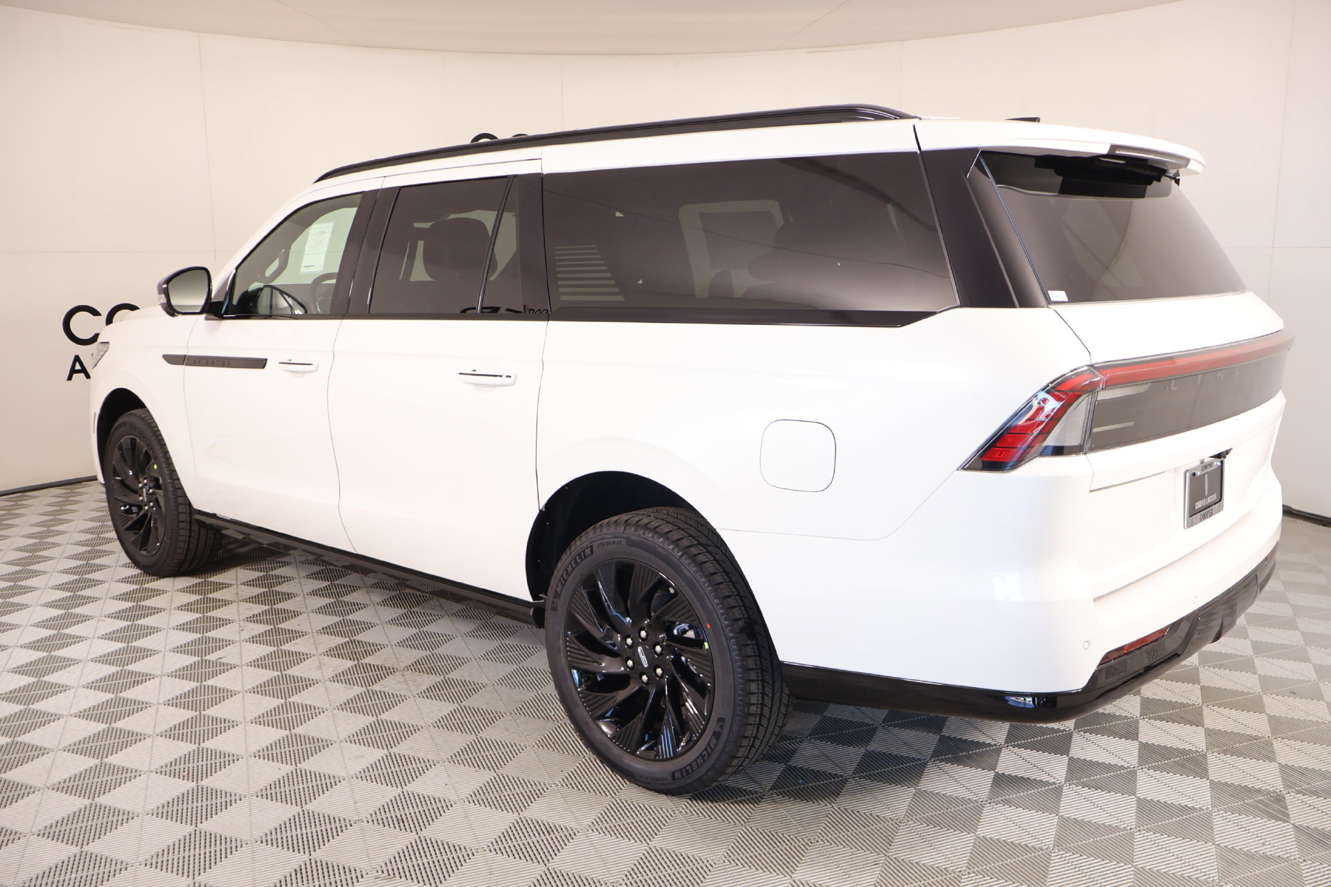 New 2027 Lincoln Navigator L Reserve w/ Jet Appearance Package AWD/4WD image 24