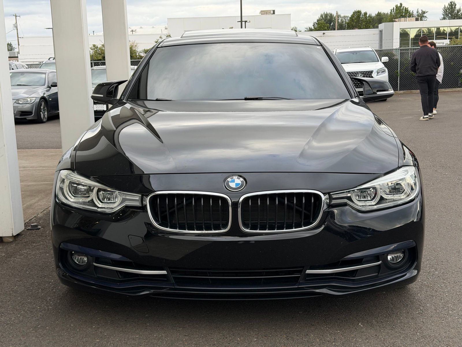Used 2018 BMW 330i Sedan RWD image 2