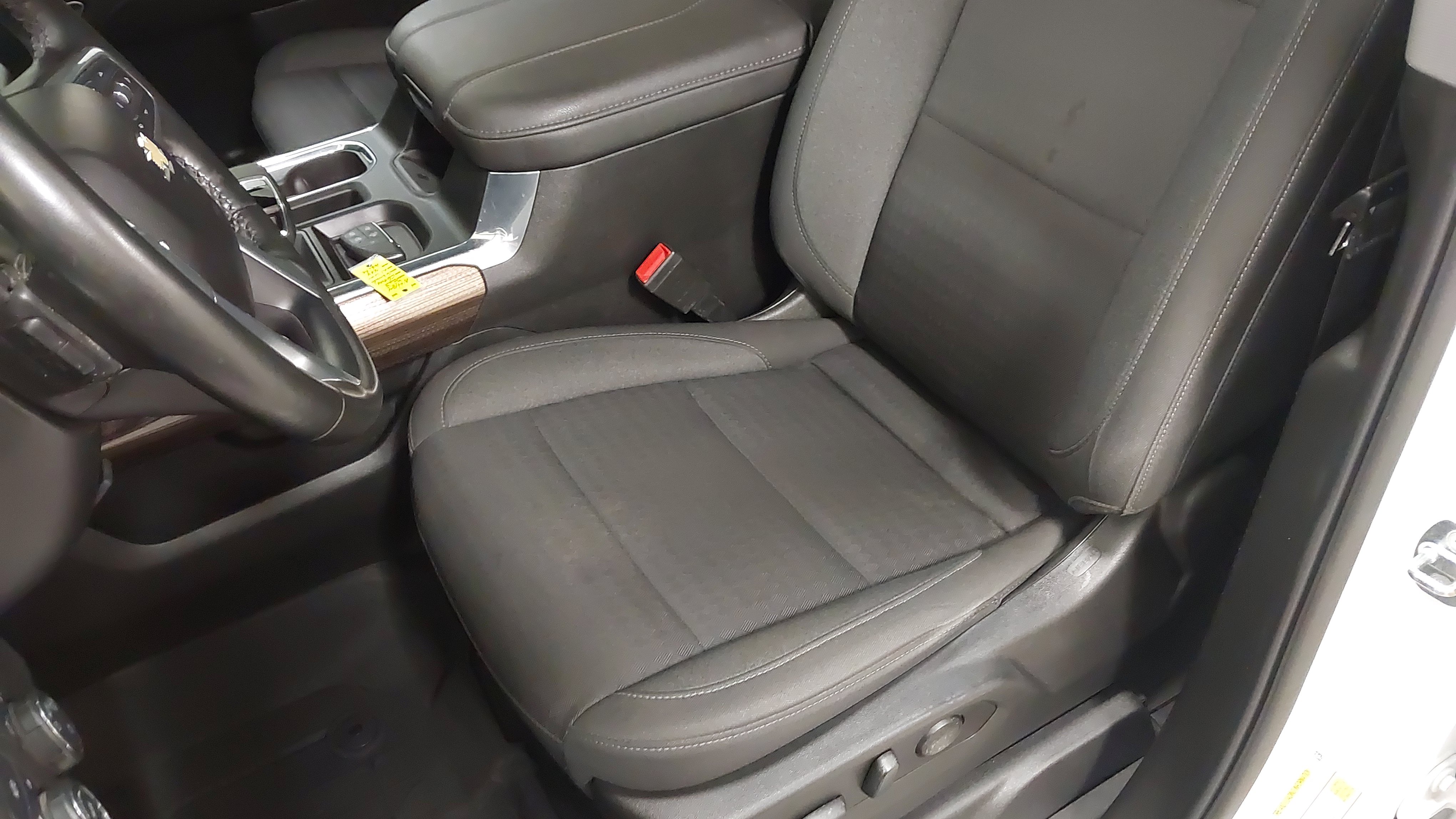 Used 2023 Chevrolet Silverado 1500 LT AWD/4WD image 22