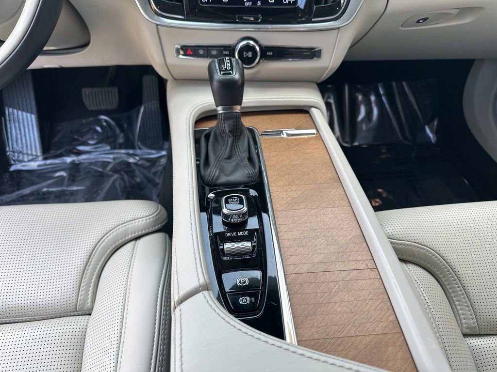 Used 2020 Volvo S90 T6 Inscription w/ Protection Package Premier image 51