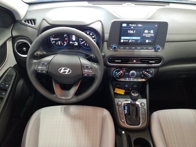 Used 2022 Hyundai Kona SEL AWD/4WD image 3