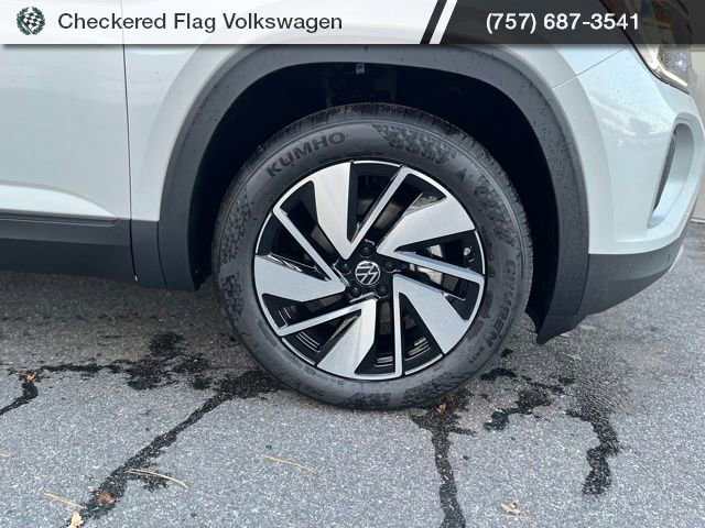 New 2026 Volkswagen Atlas SE image 3