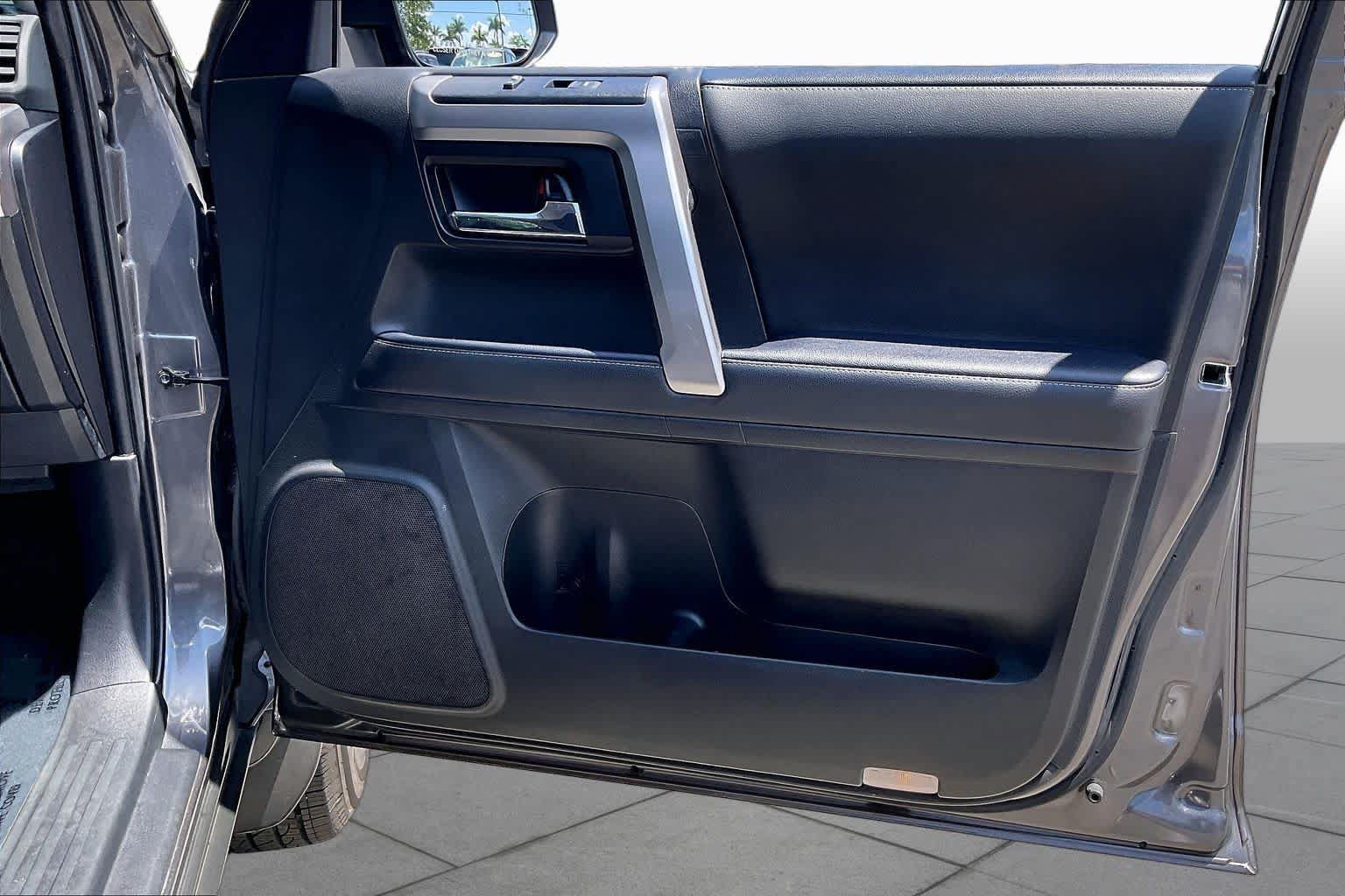 Used 2023 Toyota 4Runner SR5 Premium w/ Moonroof Package RWD image 23