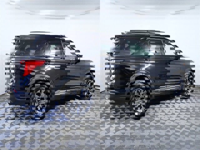 Certified 2023 Ford Explorer XLT w/ Equipment Group 202A image 8