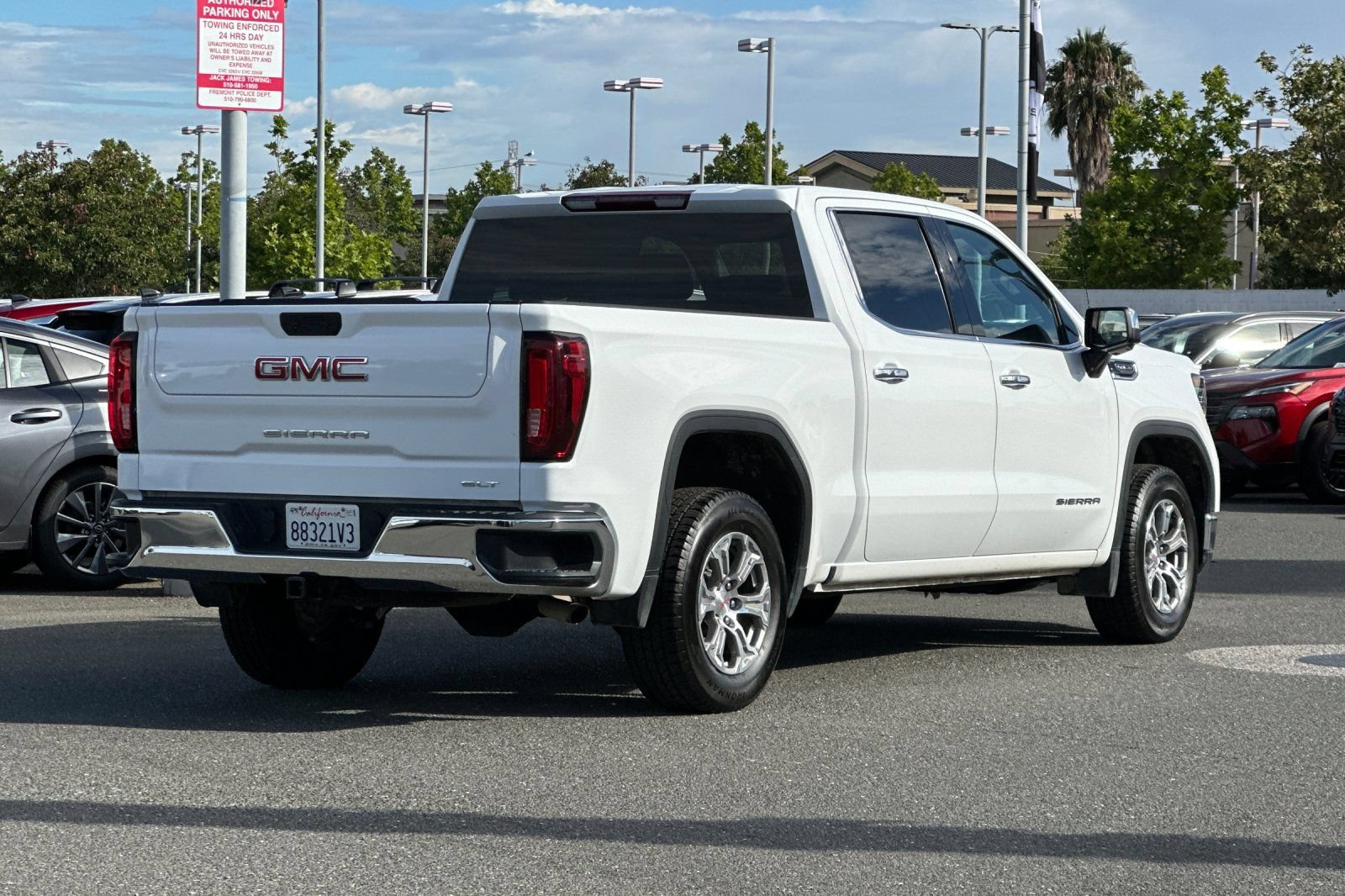 Used 2024 GMC Sierra 1500 SLT RWD image 4