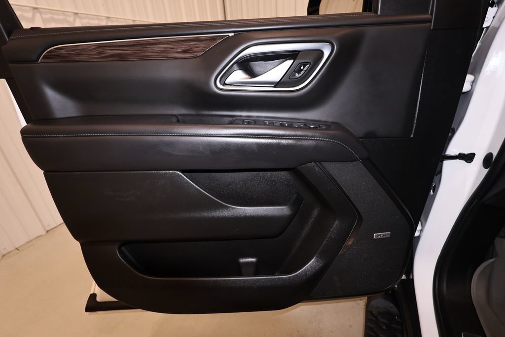 Used 2022 Chevrolet Tahoe Z71 AWD/4WD image 12