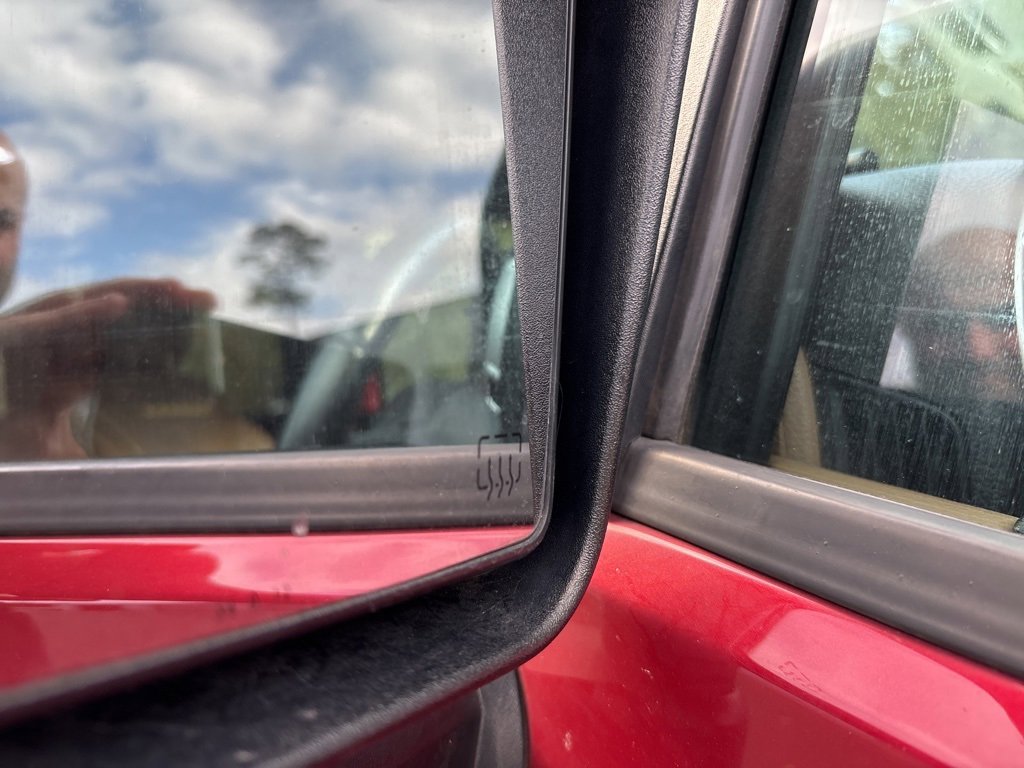 Used 2013 Jeep Wrangler Unlimited Sahara w/ Connectivity Group image 26