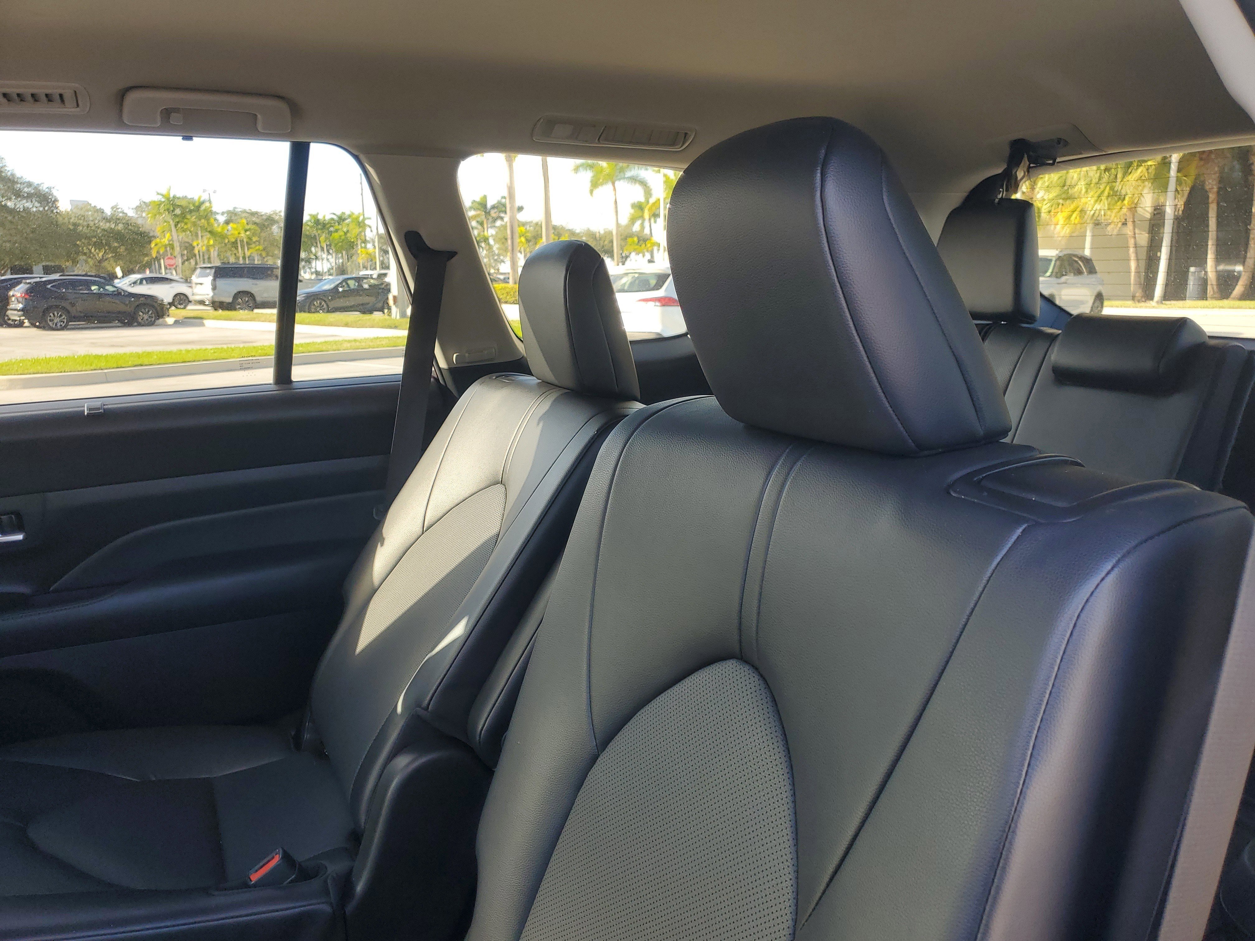 Used 2024 Toyota Grand Highlander XLE image 14