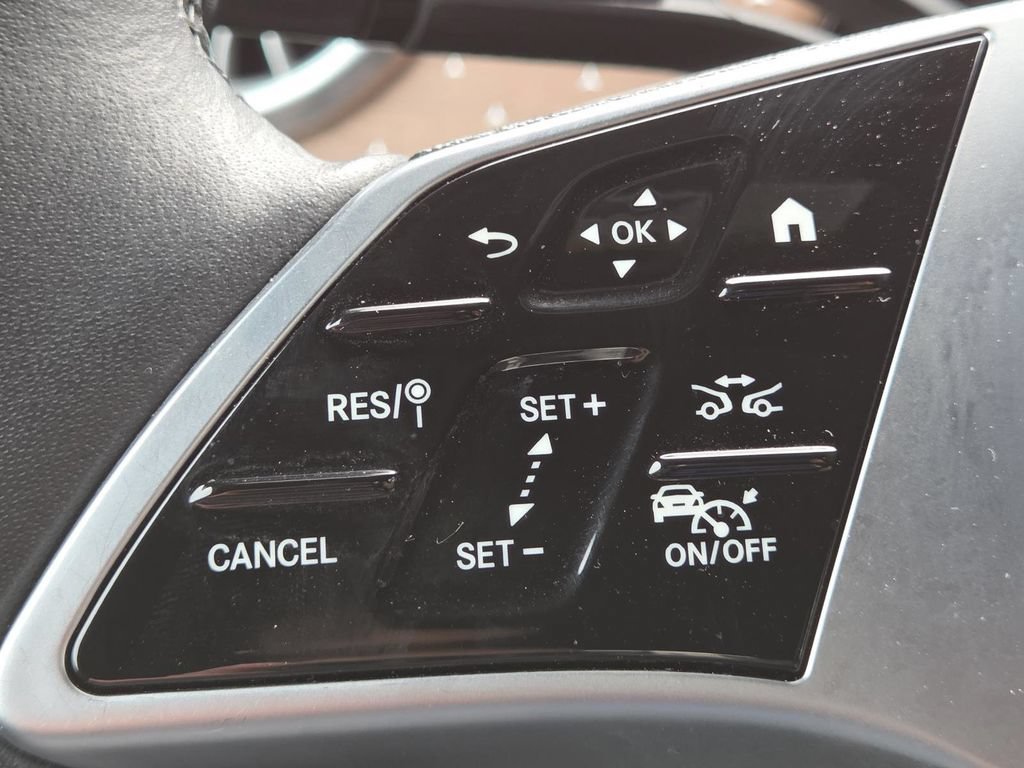 Used 2023 Mercedes-Benz EQE 350+ 4MATIC SUV w/ Exclusive Trim Package image 35