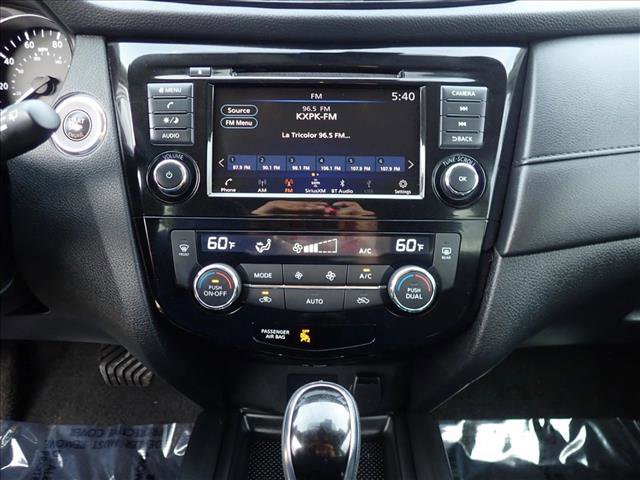 Used 2019 Nissan Rogue SV image 17