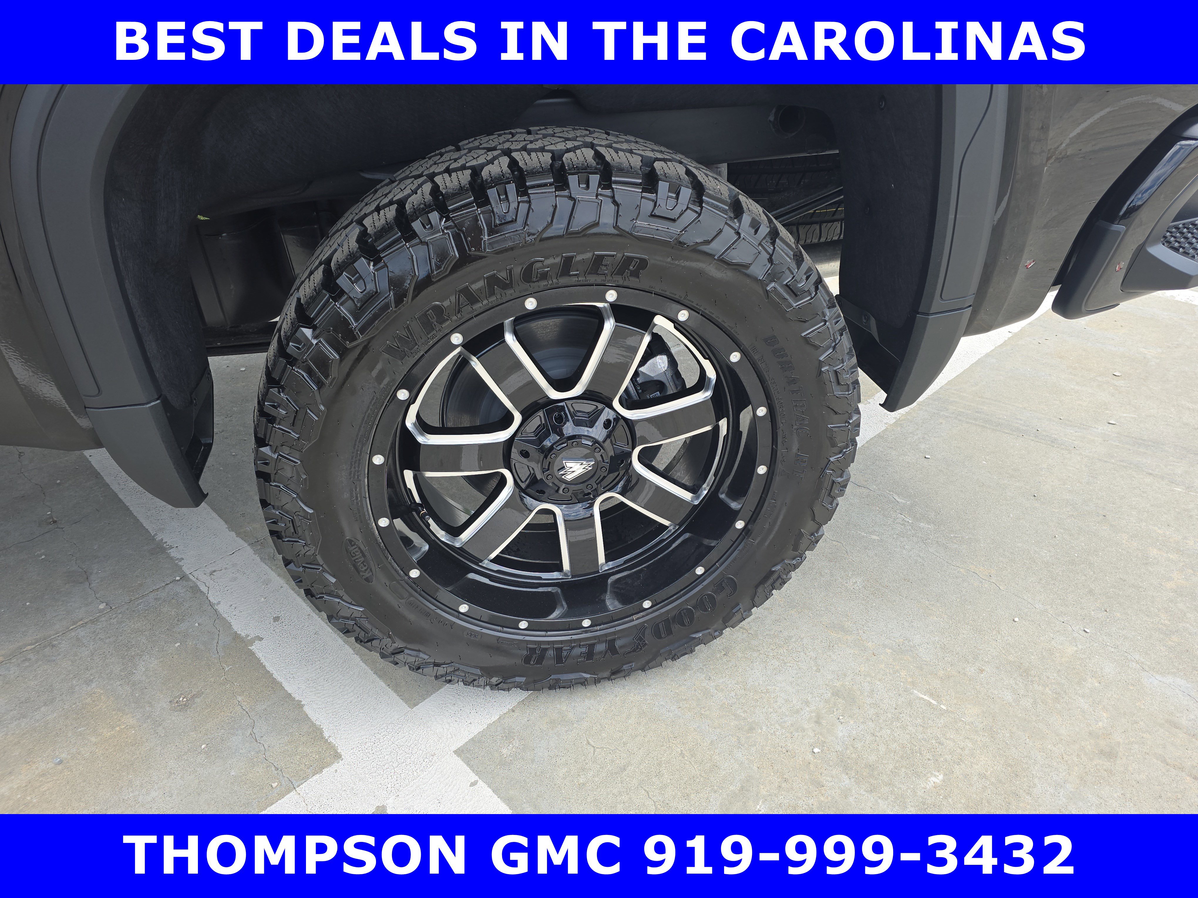 New 2026 GMC Sierra 1500 AT4 w/ Technology Package AWD/4WD image 31