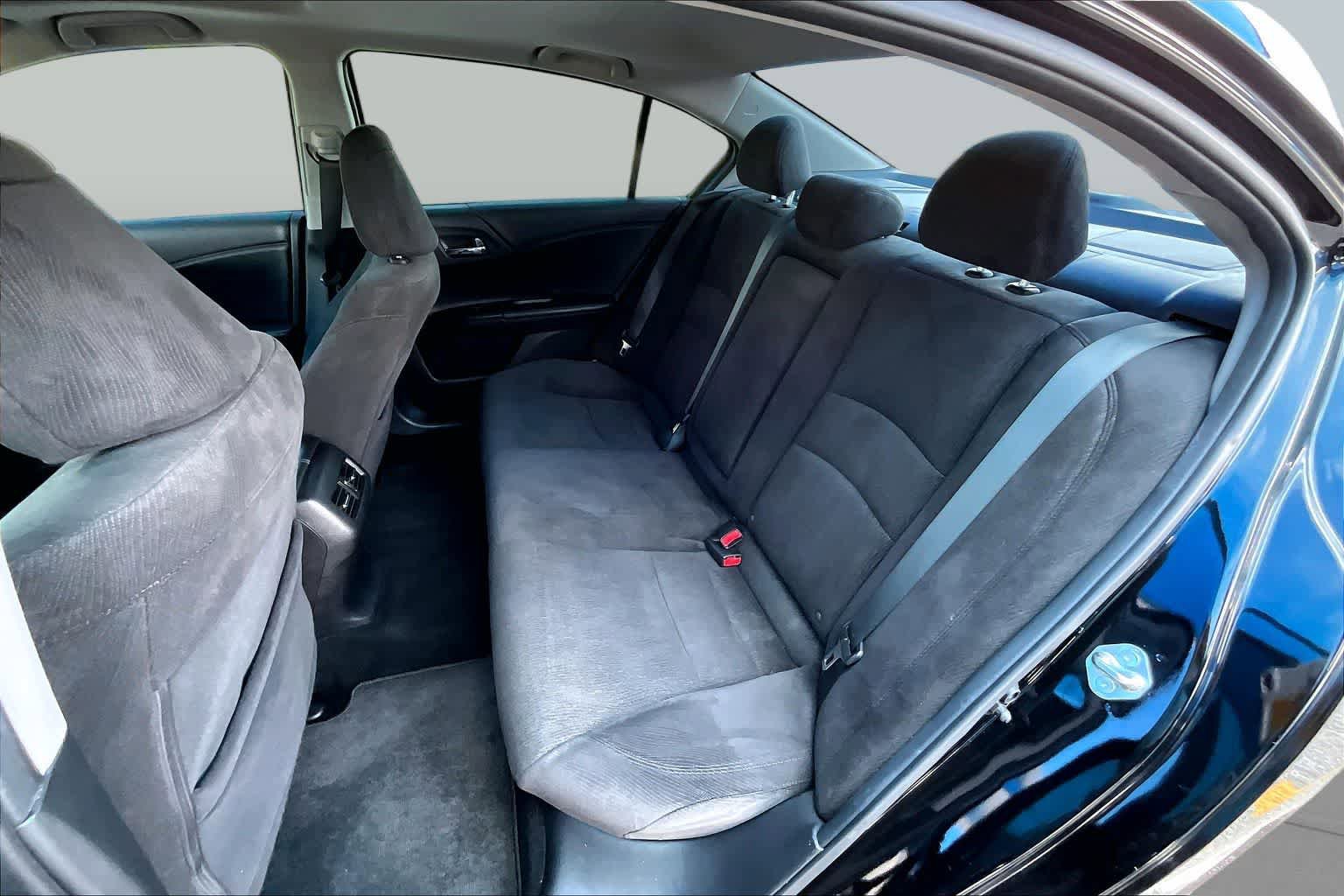 Used 2015 Honda Accord EX image 21