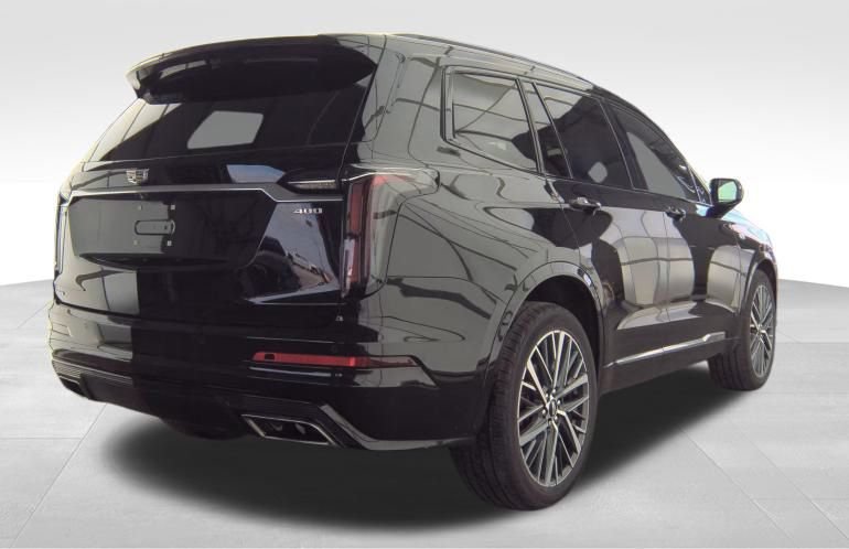 Used 2024 Cadillac XT6 Sport w/ LPO, Floor Liner Package AWD/4WD image 4