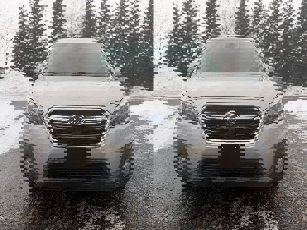 Used 2019 Subaru Outback 3.6R Limited image 2