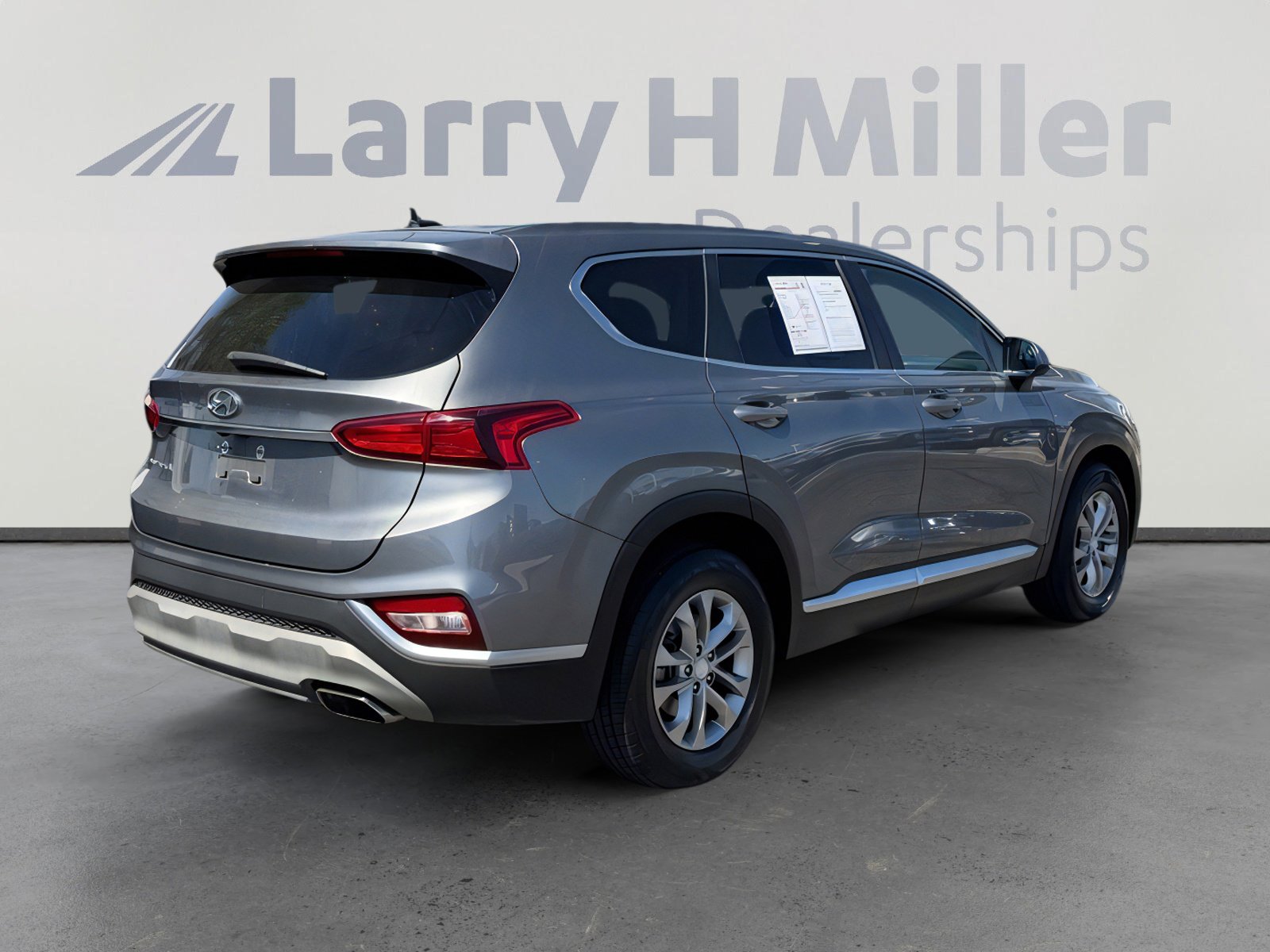 Used 2020 Hyundai Santa Fe SE image 6