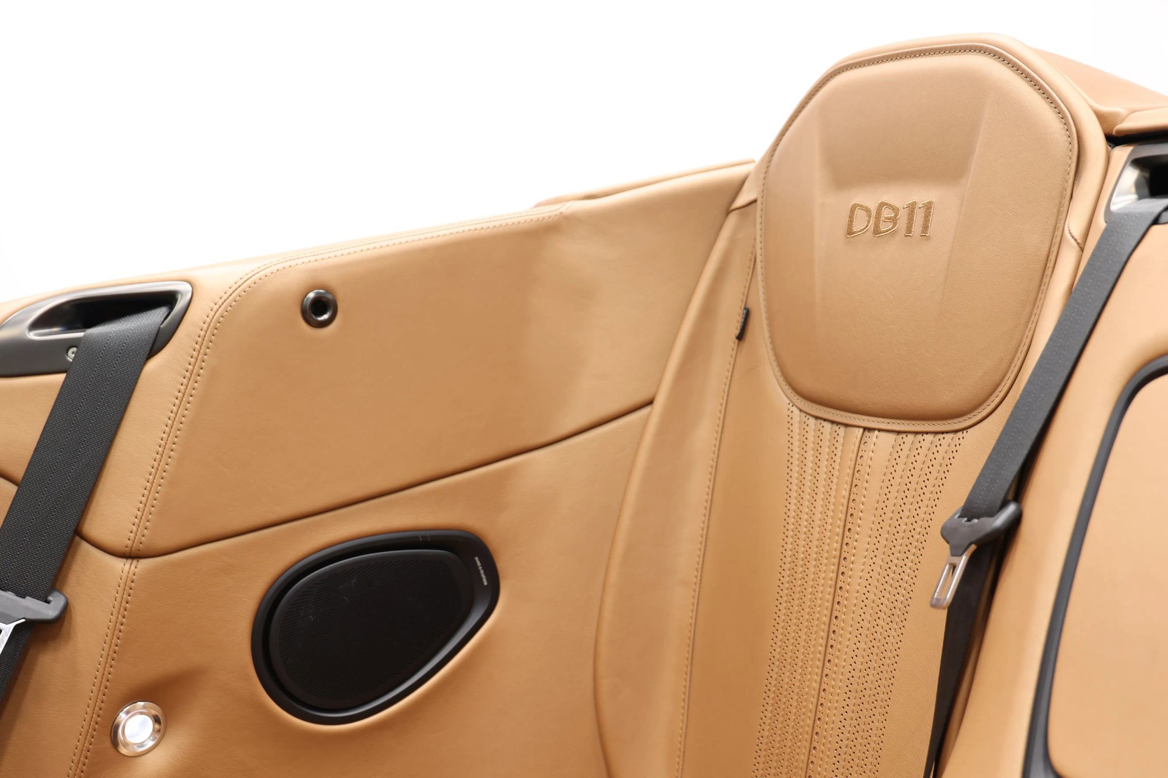 Used 2020 Aston Martin DB11 Volante image 49