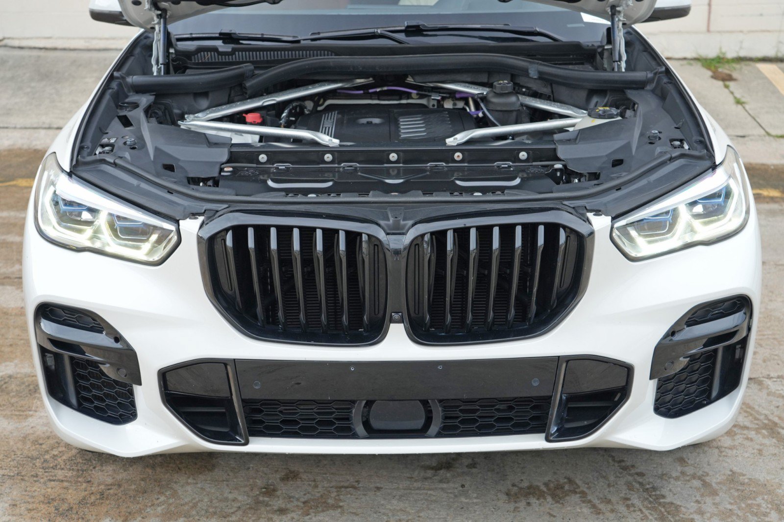 Used 2023 BMW X5 xDrive40i w/ Executive Package AWD/4WD image 9