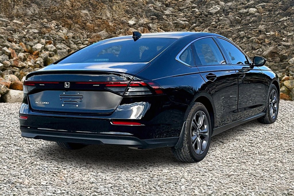 Used 2023 Honda Accord EX image 2