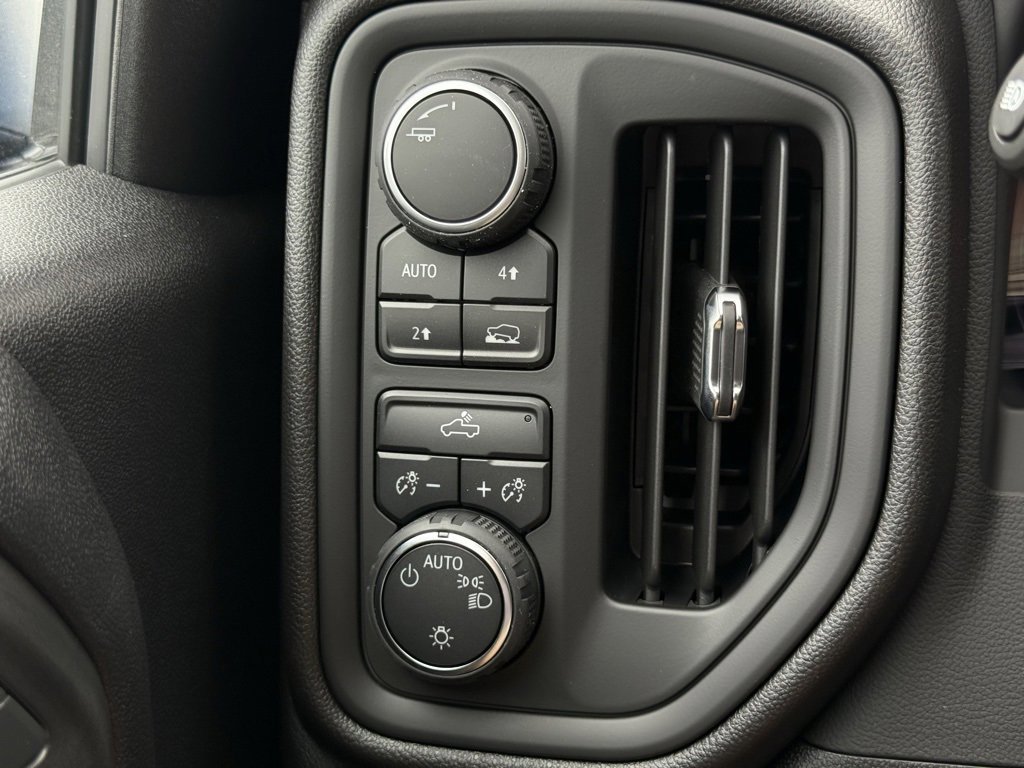 New 2026 Chevrolet Silverado 1500 Custom image 20