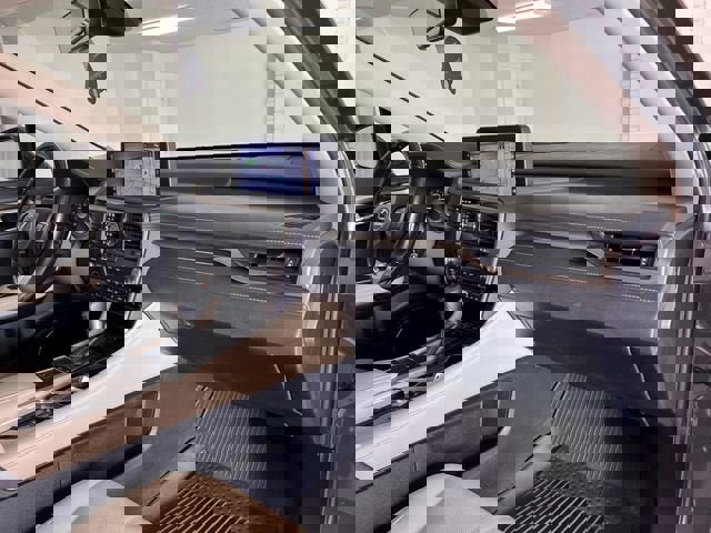 Used 2022 Lexus RX 450hL Luxury w/ Cold Area Package (CK) image 29