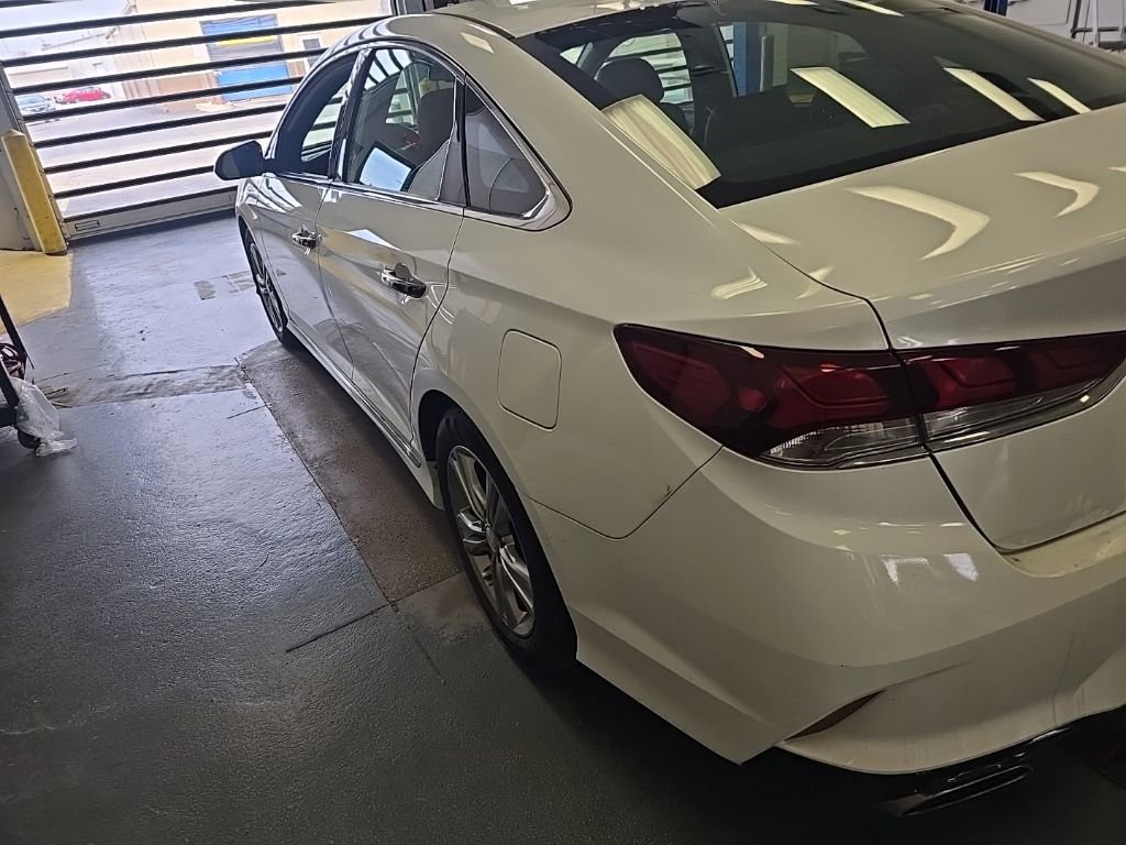 Used 2018 Hyundai Sonata Sport image 8