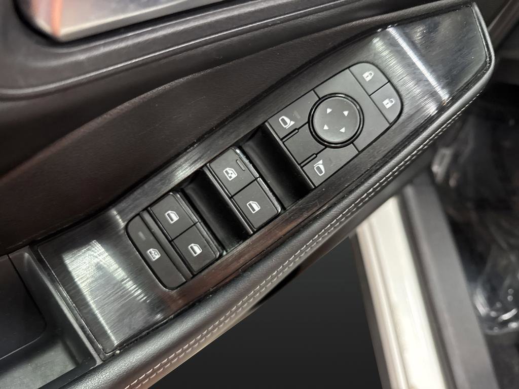 Used 2023 Nissan Rogue SV w/ SV Premium B Package image 27