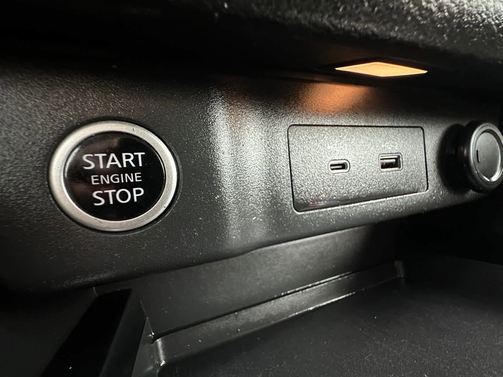 Used 2021 Nissan Rogue S FWD image 26