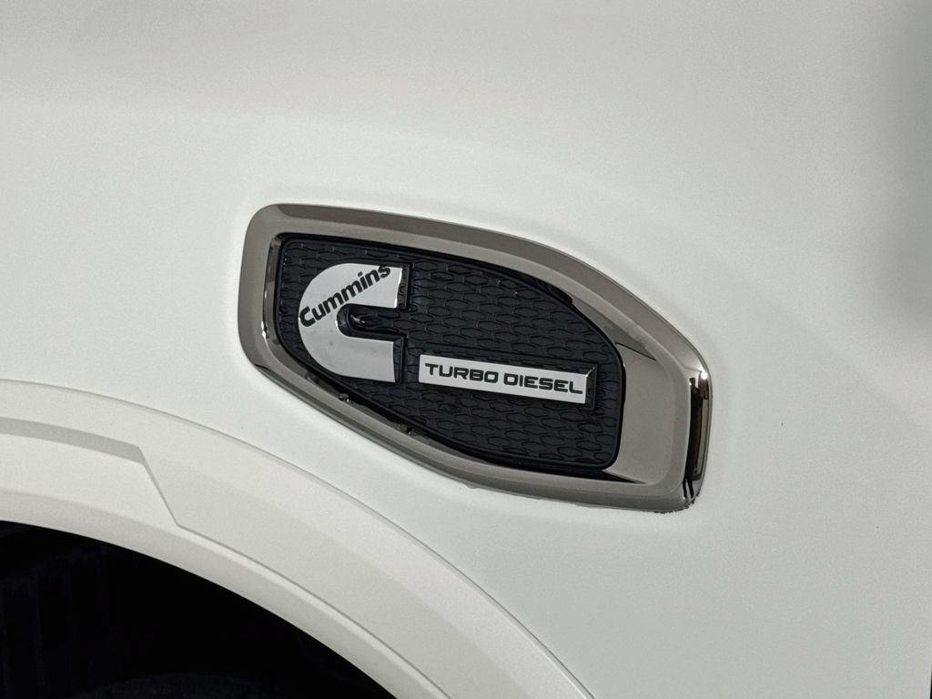 Used 2017 Nissan Titan Platinum Reserve AWD/4WD image 10