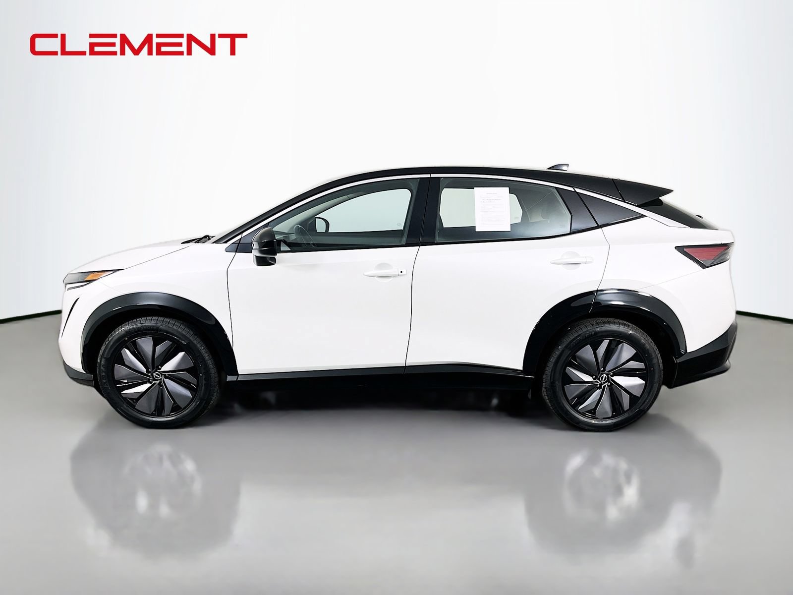 Used 2023 Nissan Ariya FWD image 5