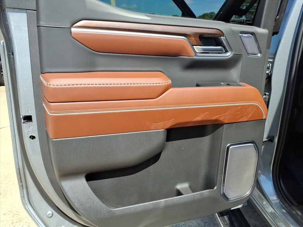 New 2026 GMC Sierra 1500 Denali Ultimate AWD/4WD image 18