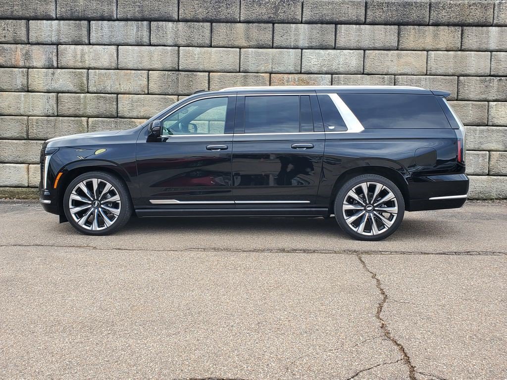 Certified 2025 Cadillac Escalade ESV Premium Luxury w/ Touring Package AWD/4WD image 29
