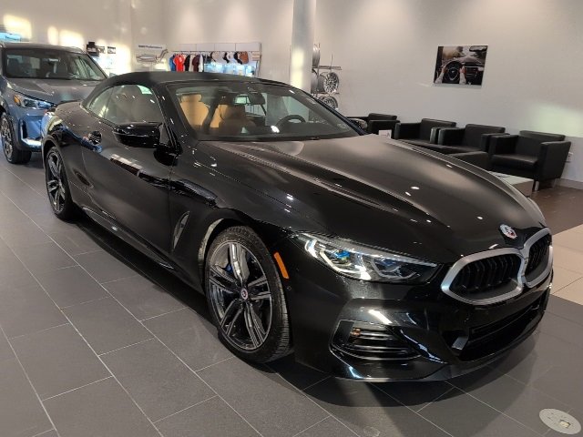 Used 2023 BMW M850i xDrive Convertible w/ Driving Assistance Package image 1