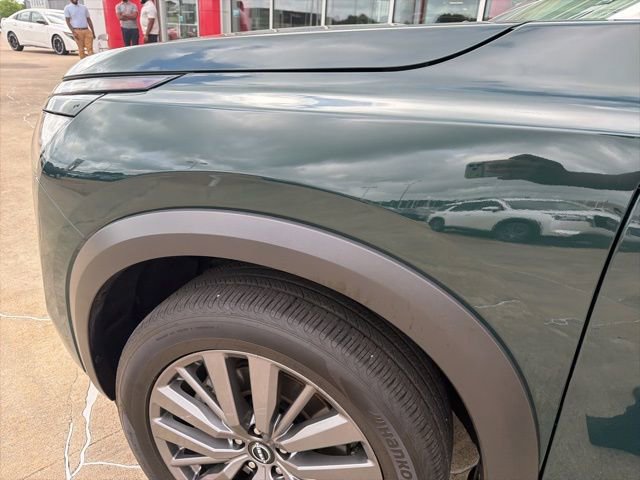 Certified 2025 Nissan Pathfinder SL w/ SL Premium Package image 7