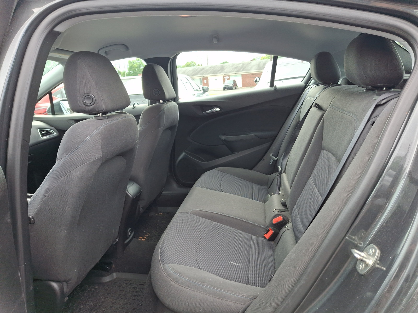 Used 2019 Chevrolet Cruze LT w/ Convenience Package FWD image 9