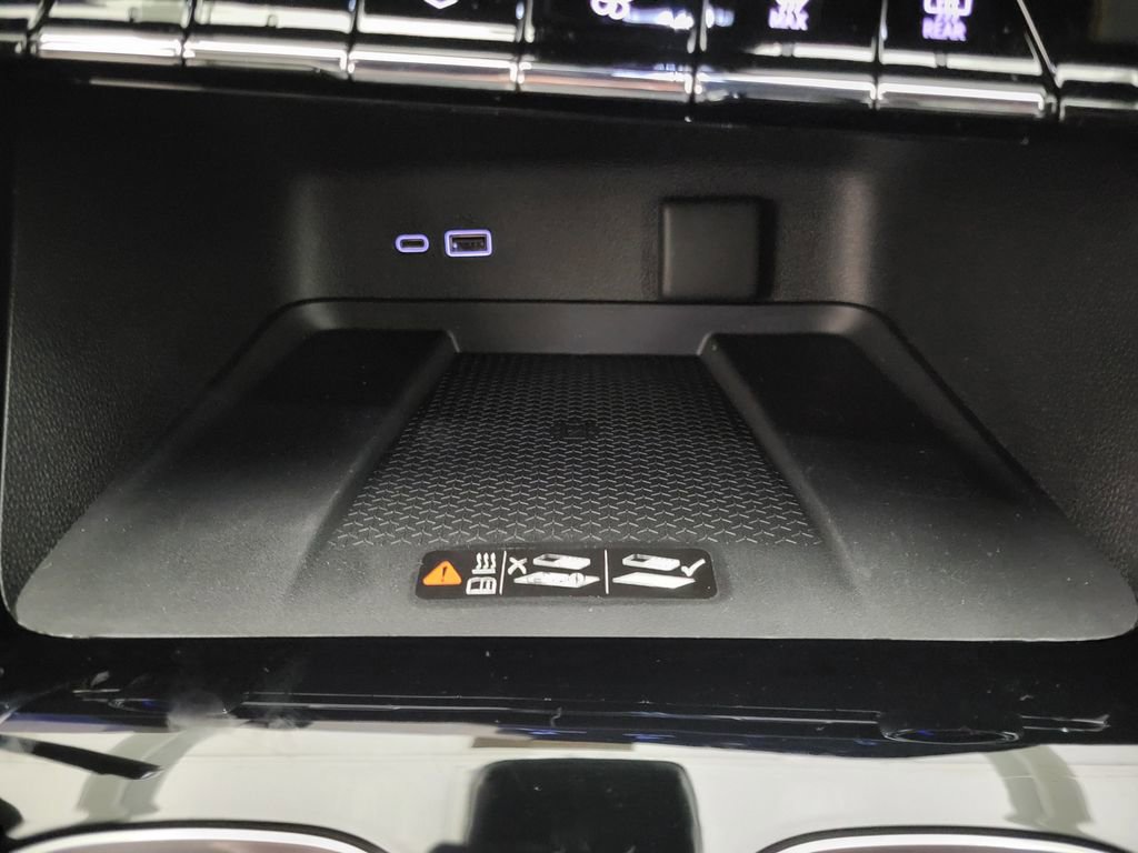 New 2026 Chevrolet Traverse LT w/ Driver Confidence Package FWD image 7