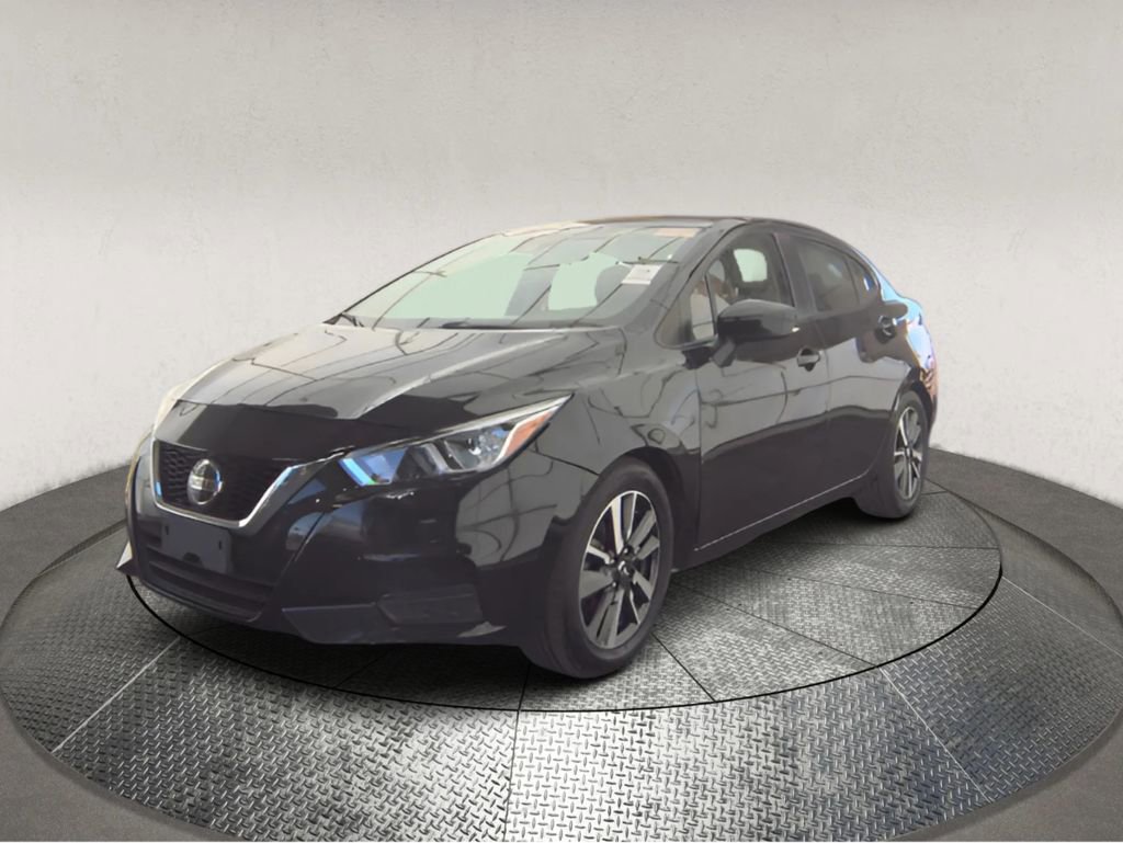 Used 2022 Nissan Versa SV image 3