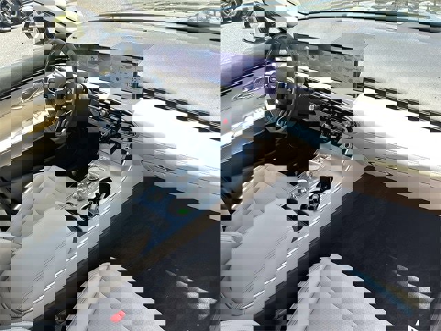 New 2026 Genesis GV70 2.5T Select image 18