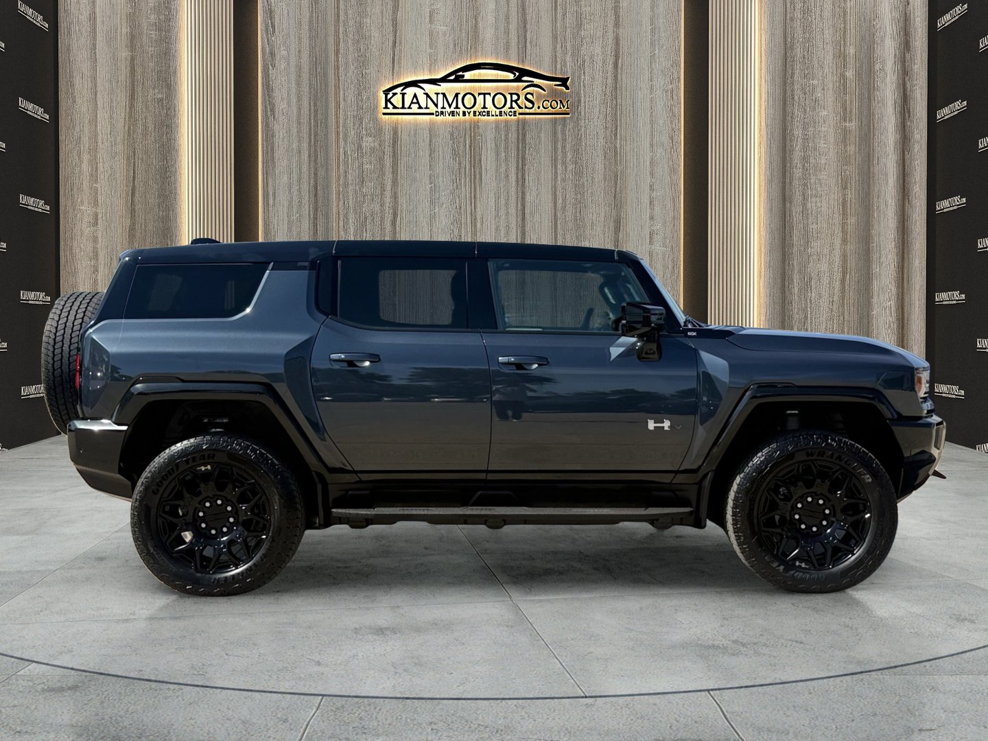 Used 2026 GMC Hummer EV SUV AWD/4WD image 10